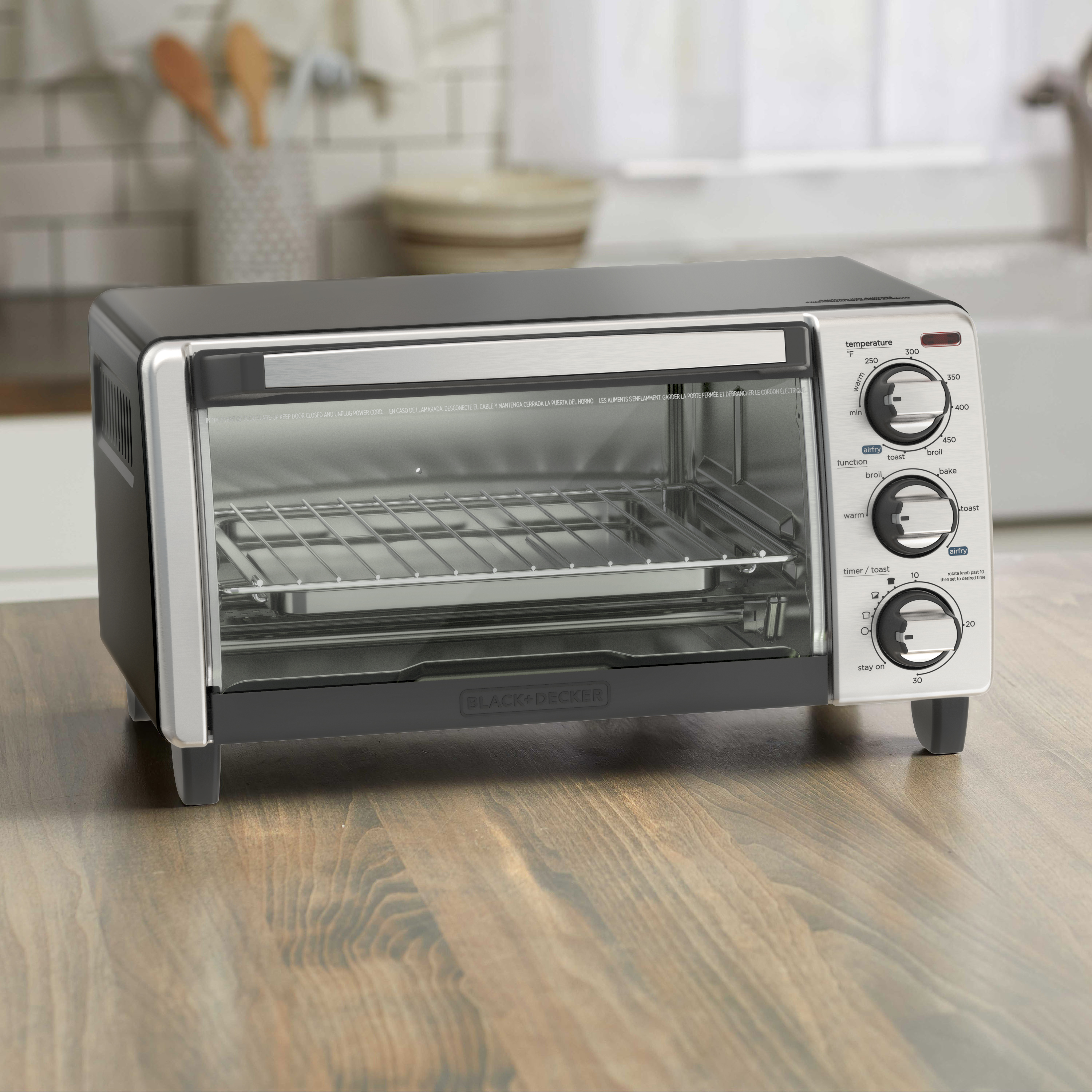 Crisp N Bake Air Fry 4 Slice Toaster Oven BLACK DECKER